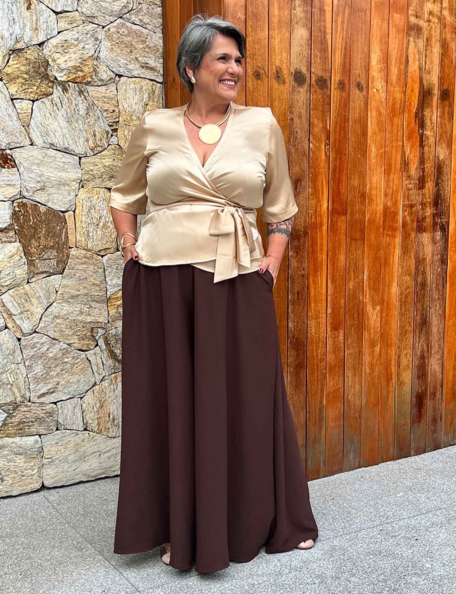 Blusa Cachecouer Plus Size Acetinada Manga 7/8