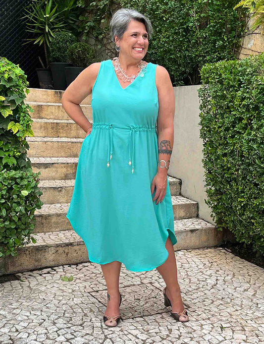 Vestido Midi Plus Size Regata