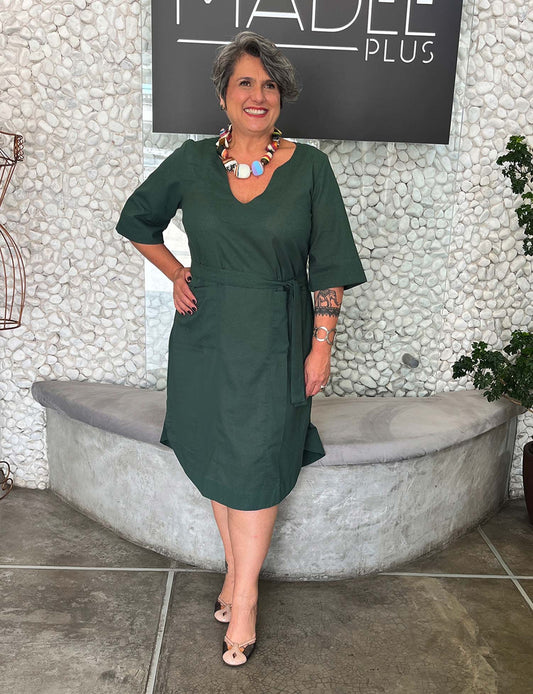 Vestido Midi Plus Size Verde Manga 3/4 com Forro