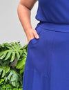 Saia Longa Plus Size com Pregas na Barra Azul