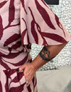 Macacão Pantalona Plus Size com Lastex Bege e Vermelho