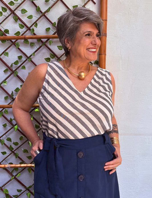 Regata Plus Size Básica Viés