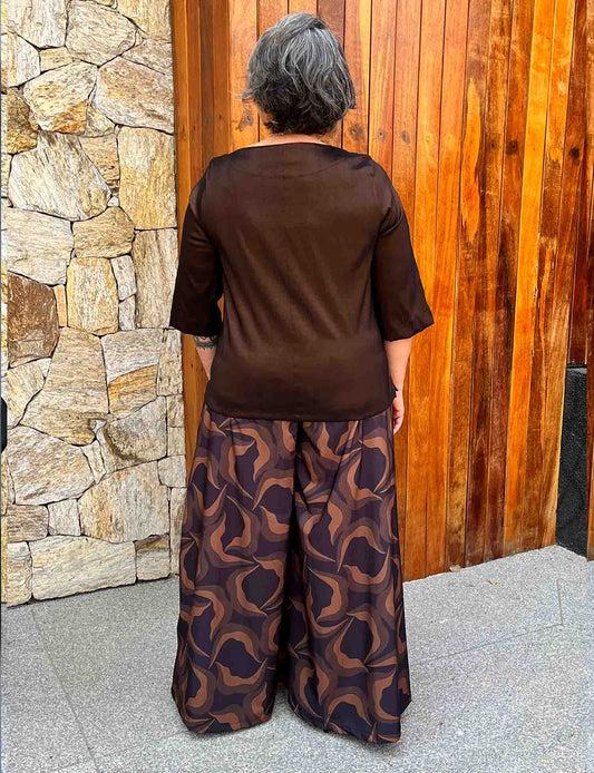 Blusa Tafetá Plus Size Marrom