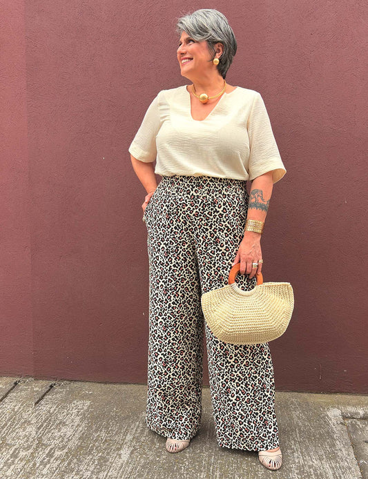 Calça pantalona onça